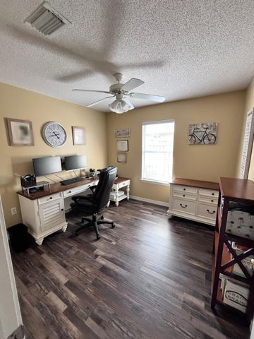 1619 Fenwick Avenue, Fort Walton Beach, FL 32547