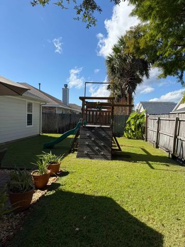 1619 Fenwick Avenue, Fort Walton Beach, FL 32547