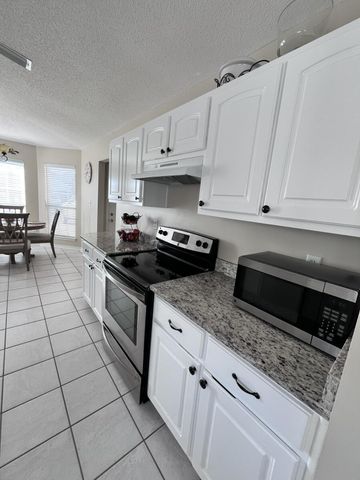 1619 Fenwick Avenue, Fort Walton Beach, FL 32547