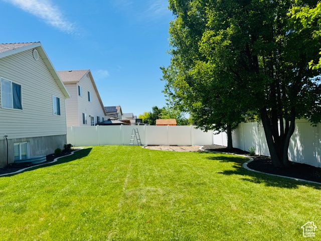 2552 W 2025 N, Clinton, UT 84015
