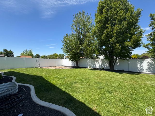 2552 W 2025 N, Clinton, UT 84015