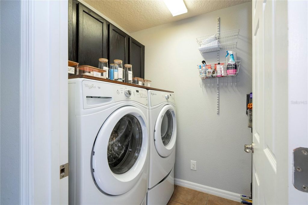 Image 49 of property listing at 5185 DOVE TREE STREET, Orlando, FL 32811