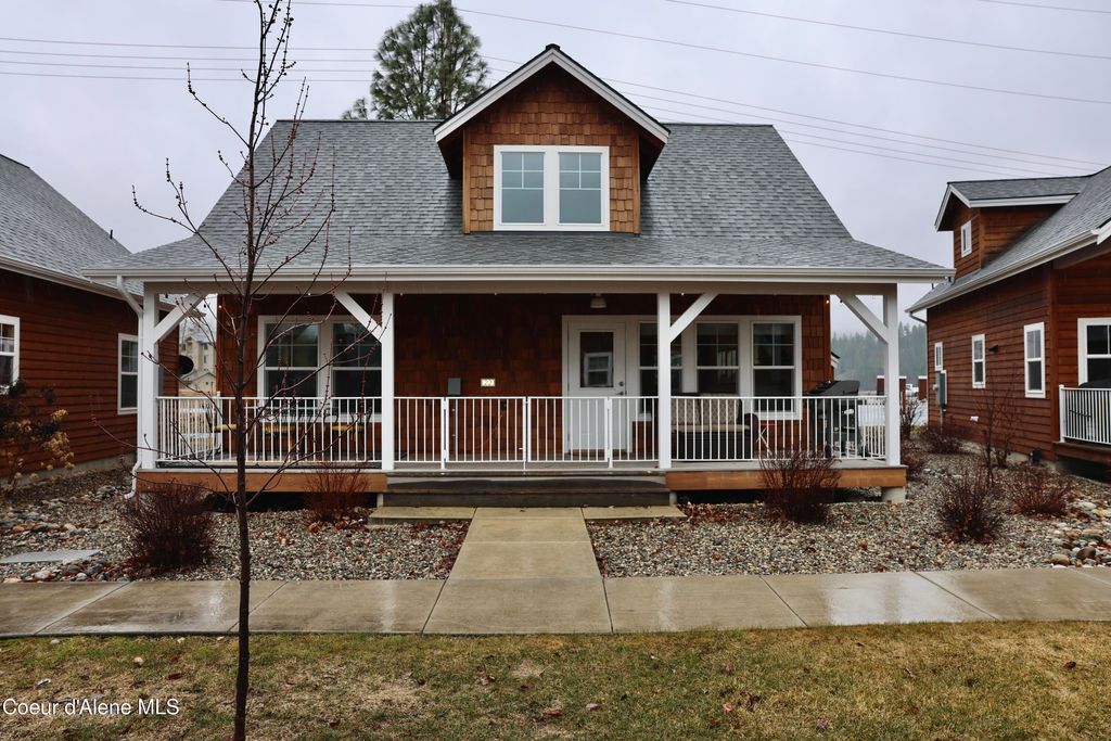 22 Welty Dr, Dover, ID 83825