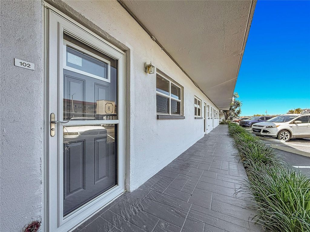 3018 59TH STREET S 102, Gulfport, FL 33707