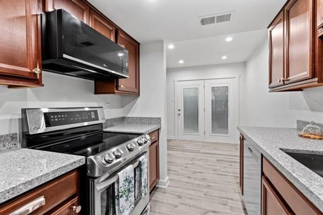 8406 Lyndon Lane A, Austin, TX 78729