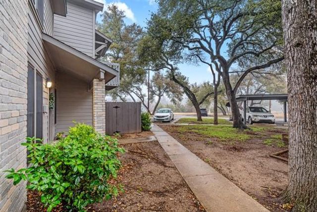 8406 Lyndon Lane A, Austin, TX 78729