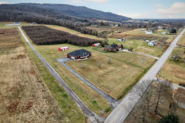 2408 Shellsford Rd, Mcminnville, TN 37110