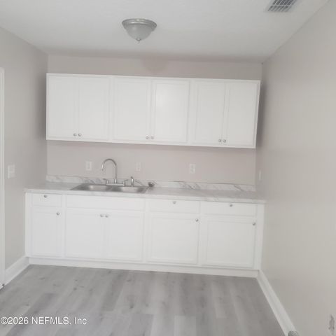 5531 AGRA Court, Jacksonville, FL 32209