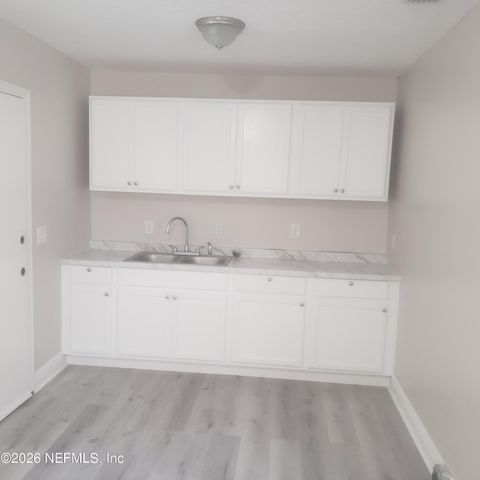 5531 AGRA Court, Jacksonville, FL 32209