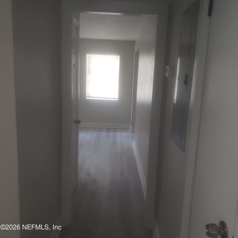 5531 AGRA Court, Jacksonville, FL 32209