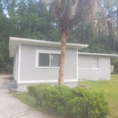 5531 AGRA Court, Jacksonville, FL 32209