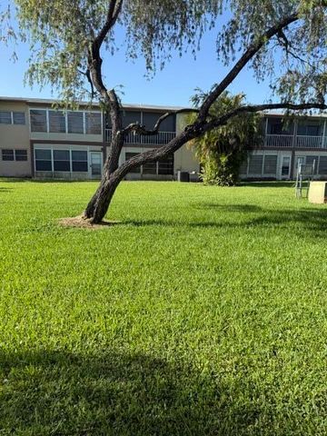 7500 NW 5TH Place 104, Margate, FL 33063