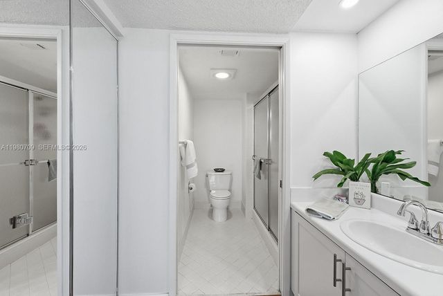 1200 SW 137th Ave 308E, Pembroke Pines, FL 33027