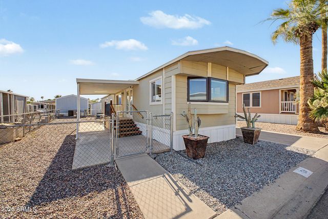 535 S ALMA SCHOOL Road 124, Mesa, AZ 85210