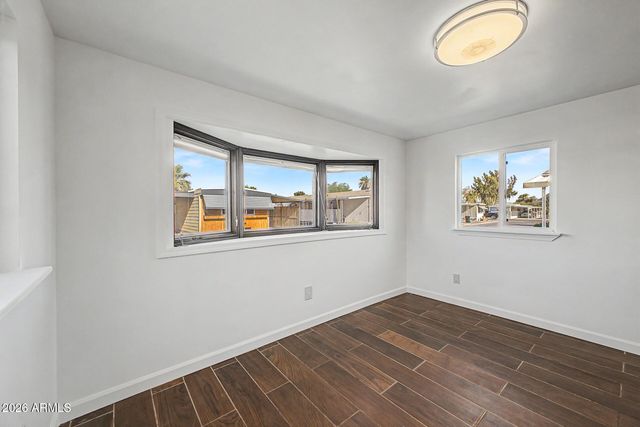 535 S ALMA SCHOOL Road 124, Mesa, AZ 85210