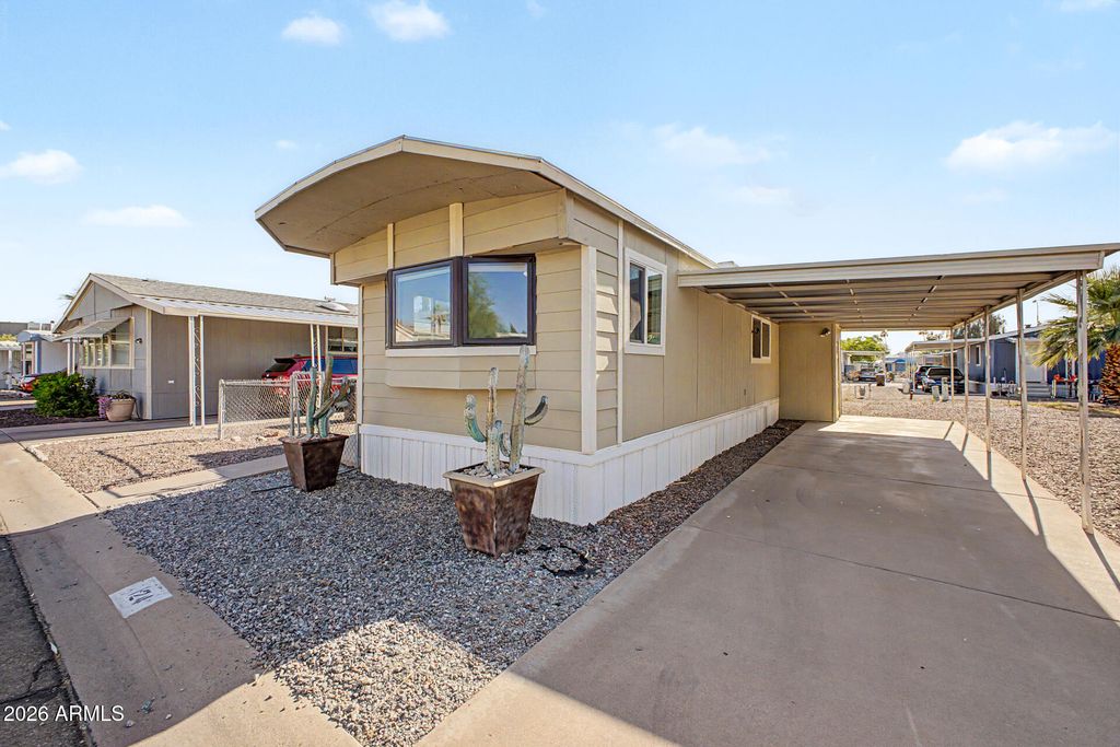 535 S ALMA SCHOOL Road 124, Mesa, AZ 85210 — photo 5