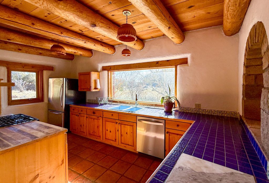 Image 10 of property listing at 33 KESTREL Road, Ramah, NM 87321