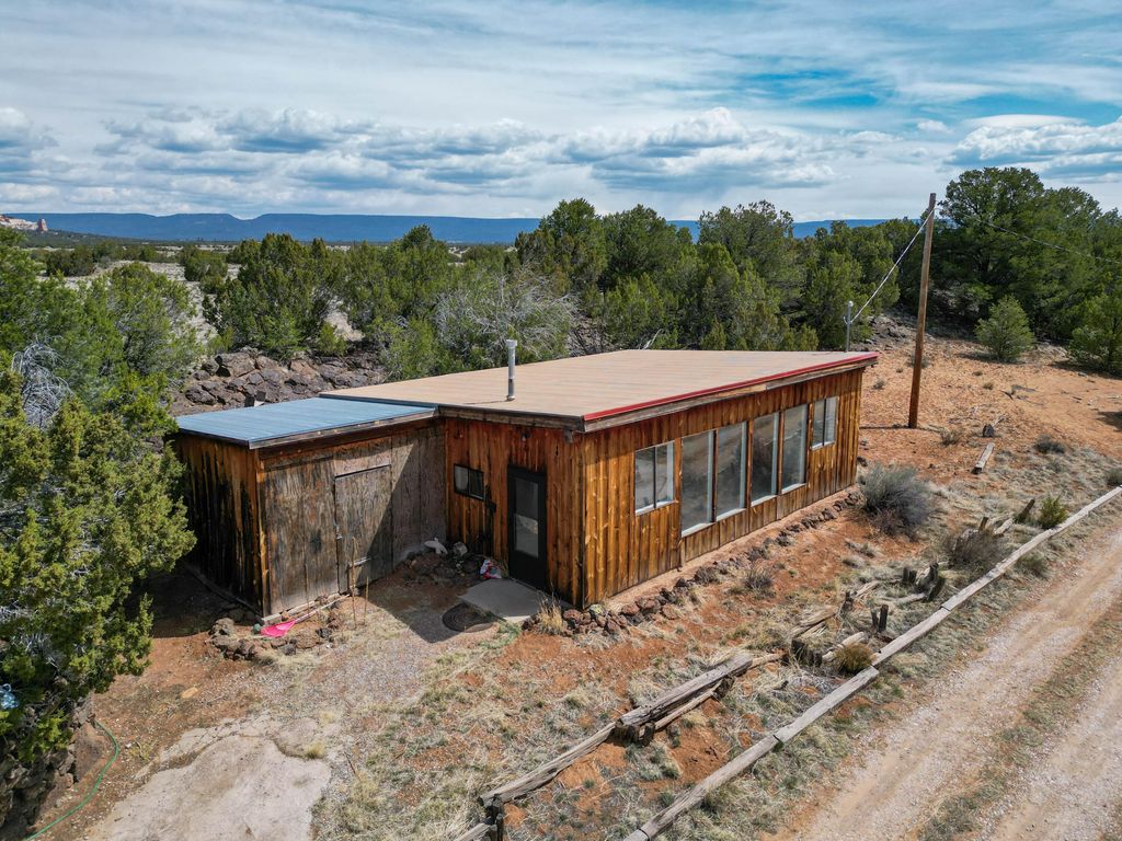 Image 32 of property listing at 33 KESTREL Road, Ramah, NM 87321
