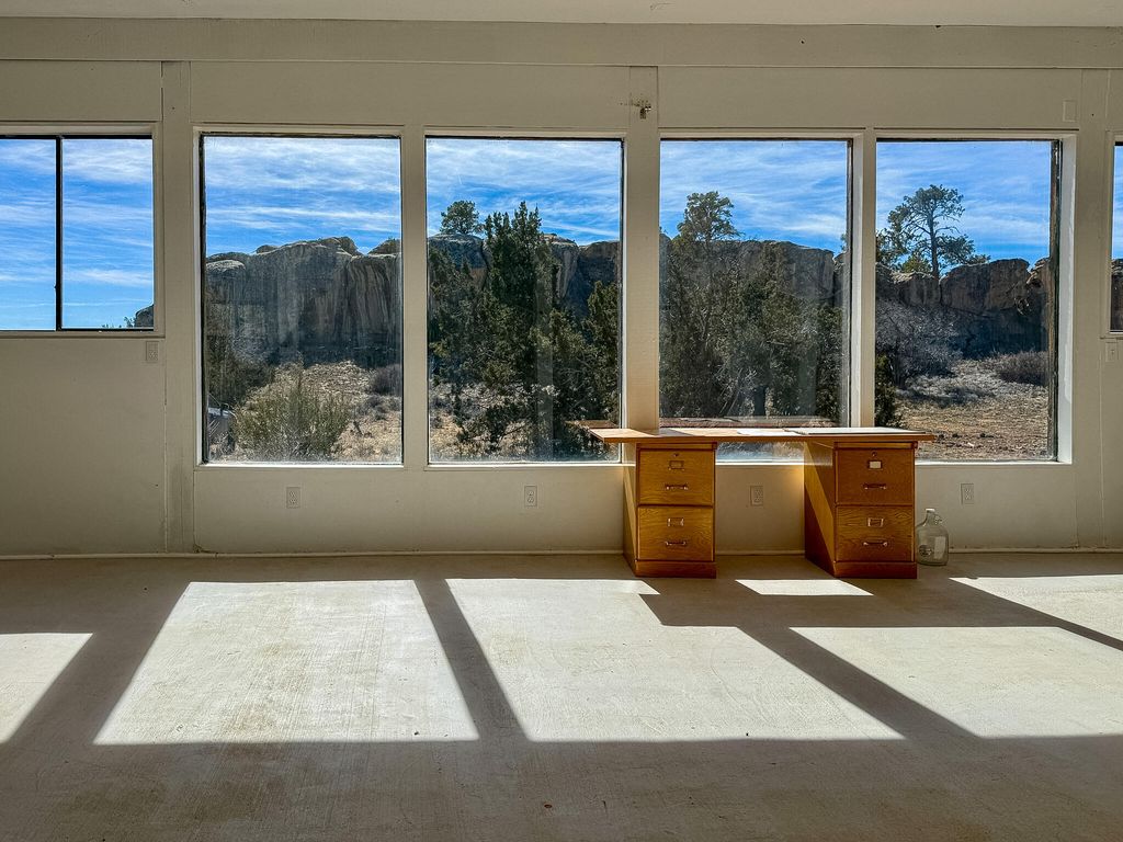 Image 33 of property listing at 33 KESTREL Road, Ramah, NM 87321