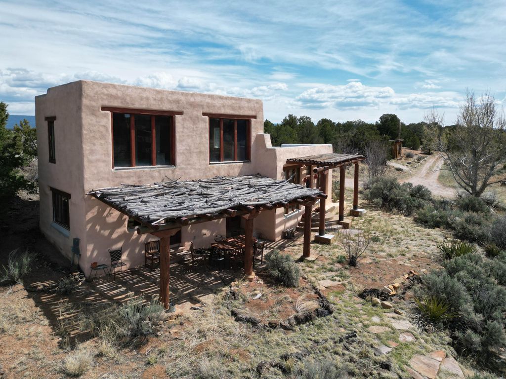 Image 42 of property listing at 33 KESTREL Road, Ramah, NM 87321