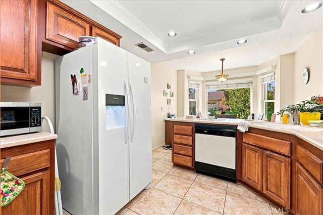 29028 Willow Creek, Highland, CA 92346
