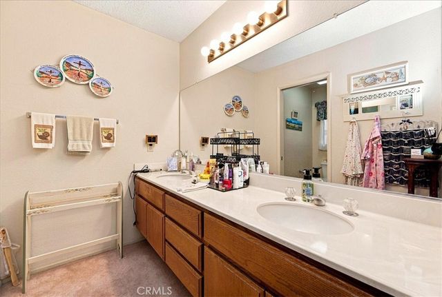 29028 Willow Creek, Highland, CA 92346