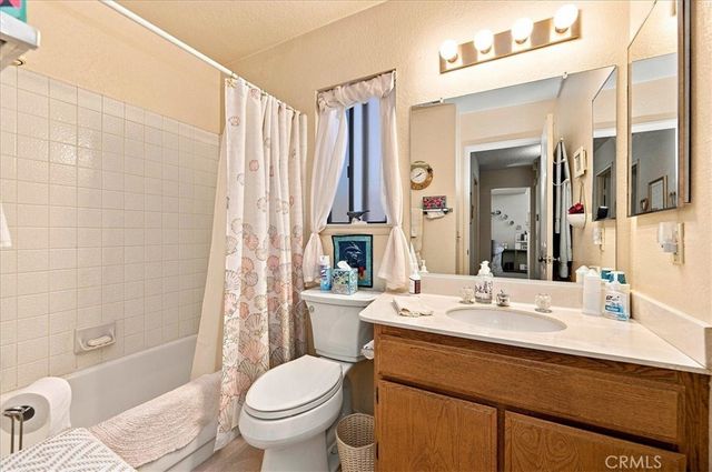 29028 Willow Creek, Highland, CA 92346