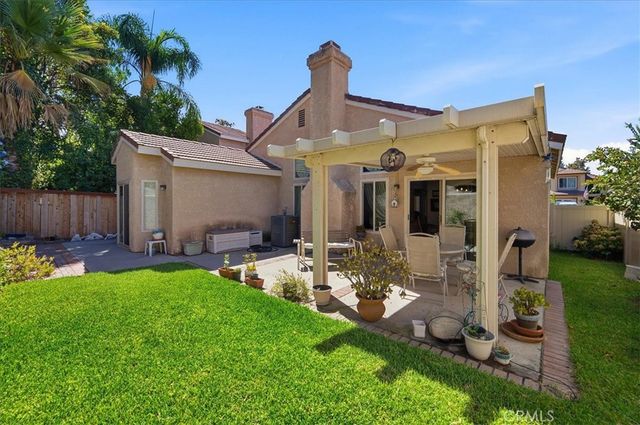 29028 Willow Creek, Highland, CA 92346