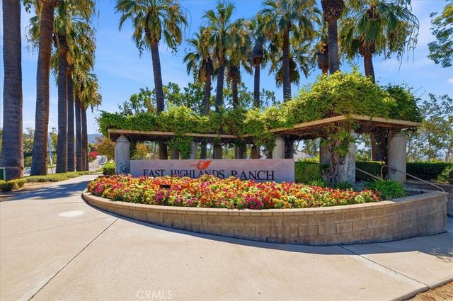 29028 Willow Creek, Highland, CA 92346