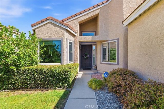 29028 Willow Creek, Highland, CA 92346