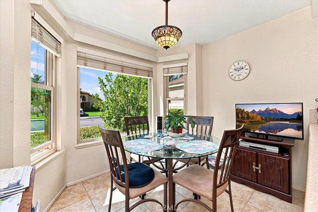 29028 Willow Creek, Highland, CA 92346