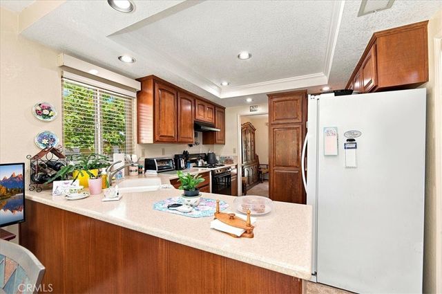 29028 Willow Creek, Highland, CA 92346