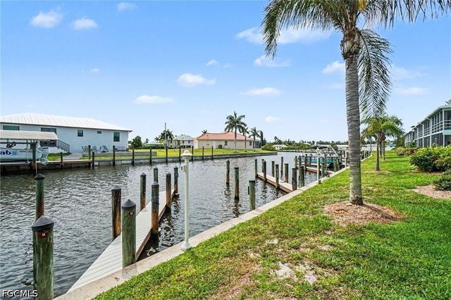 2912 Oleander ST B3, St James City, FL 33956