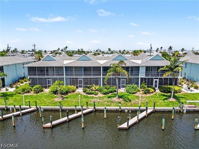 2912 Oleander ST B3, St James City, FL 33956