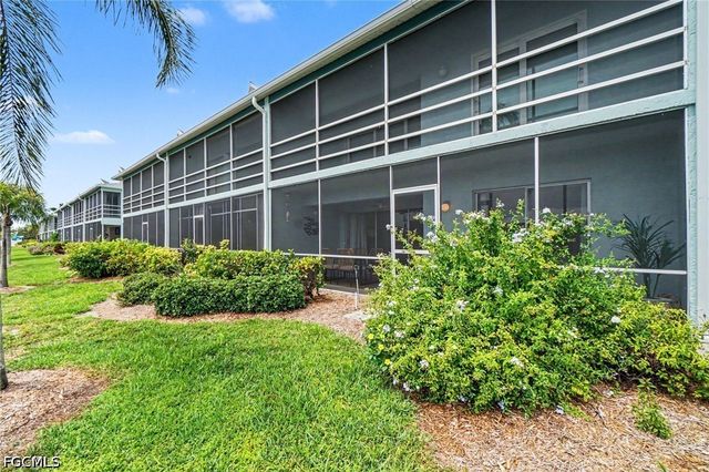 2912 Oleander ST B3, St James City, FL 33956