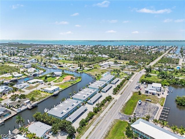 2912 Oleander ST B3, St James City, FL 33956