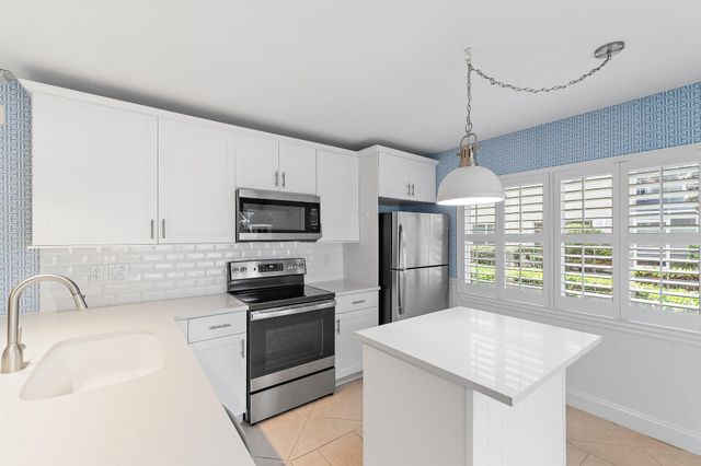 2406 SW Danbury Lane, Palm City, FL 34990