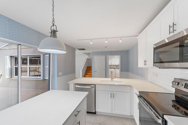 2406 SW Danbury Lane, Palm City, FL 34990