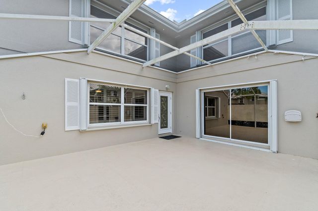 2406 SW Danbury Lane, Palm City, FL 34990