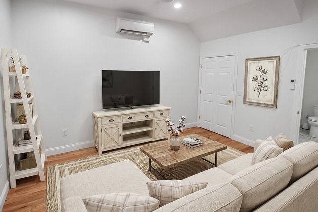 10 Diamond Oaks Blvd Apt 2, Kingston, NH 03848