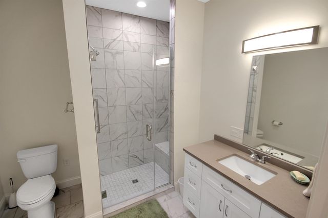 10 Diamond Oaks Blvd Apt 2, Kingston, NH 03848