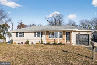 462 E ELMER RD, Vineland, NJ 08360
