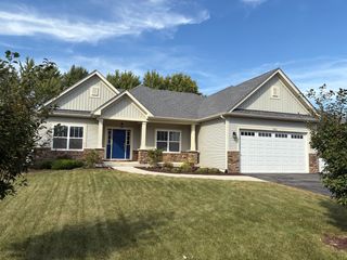 941 Blackberry Shore Lane, Yorkville, IL 60560