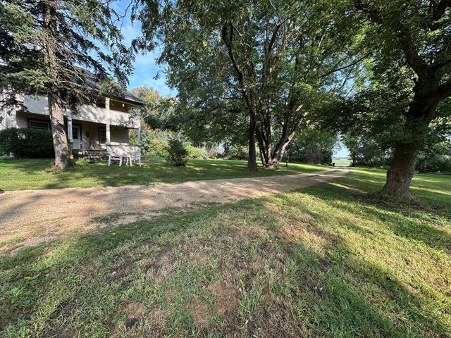 940 251st Street, Jasper, MN 56144