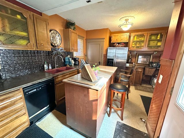 940 251st Street, Jasper, MN 56144