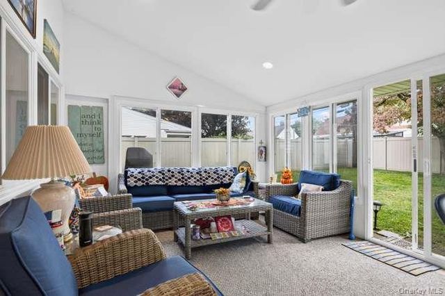 35 Hedge Lane, Westbury, NY 11590