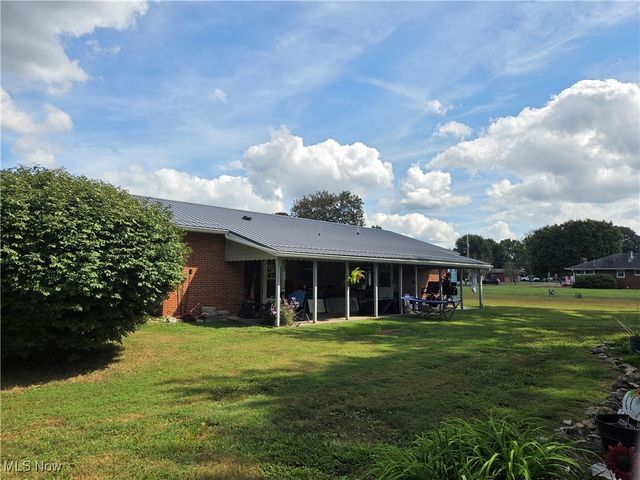 305 Summit Road, Marietta, OH 45750