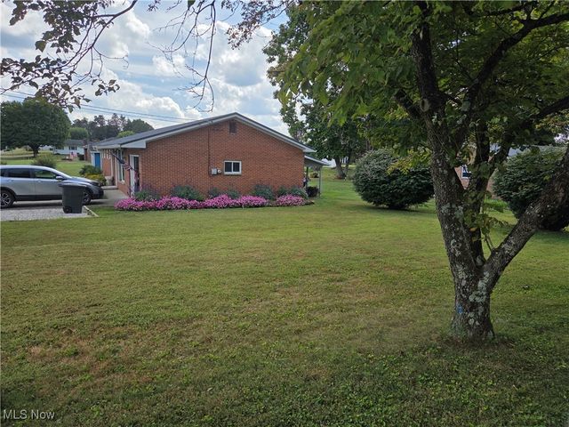 305 Summit Road, Marietta, OH 45750