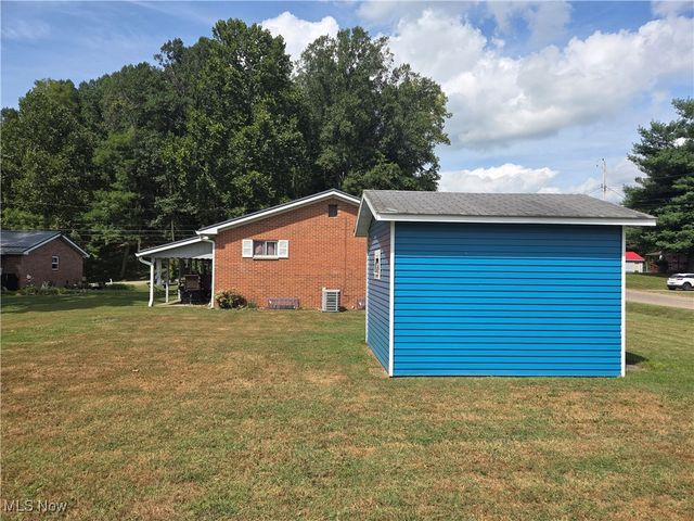 305 Summit Road, Marietta, OH 45750