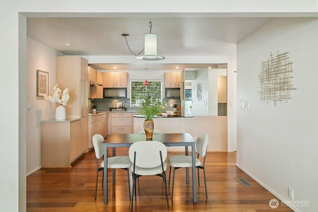 711 Shore Drive, Bremerton, WA 98310